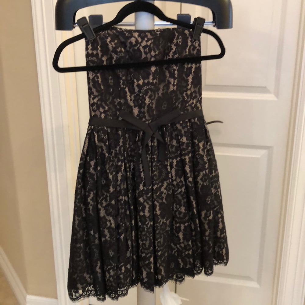 Robert Rodriguez cocktail dress lace